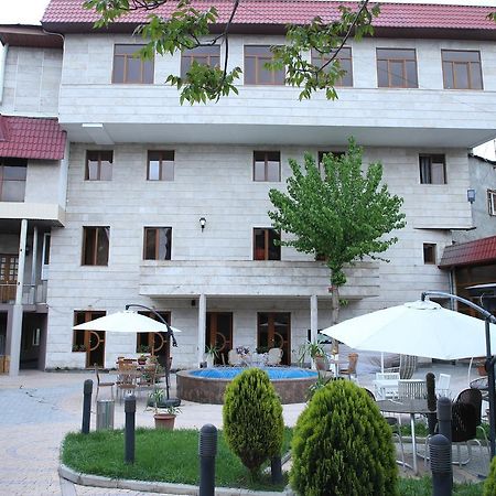 Aratta Hotel Argavand Exterior foto