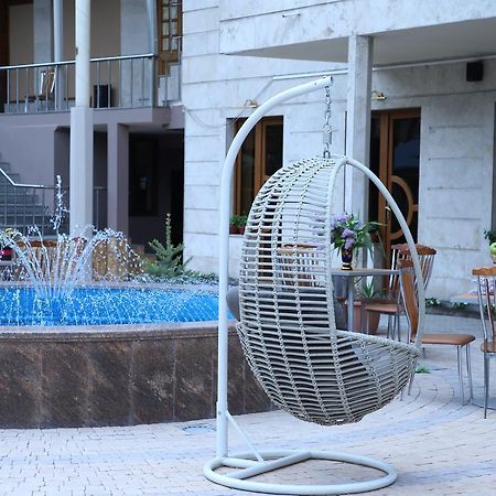 Aratta Hotel Argavand Exterior foto