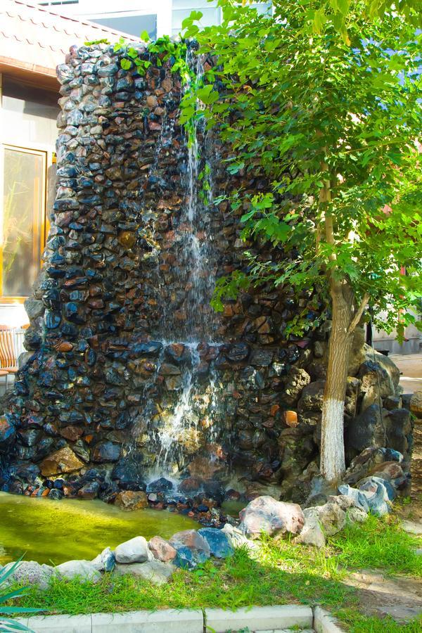 Aratta Hotel Argavand Exterior foto